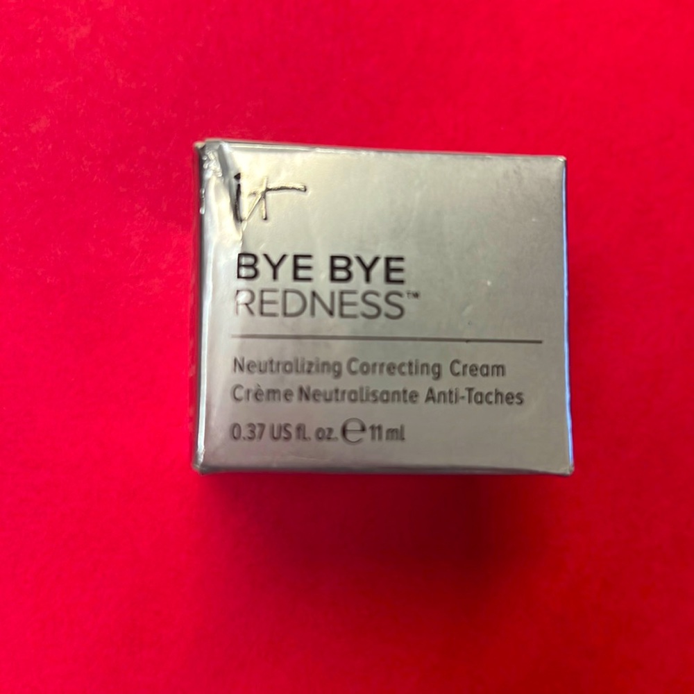 IT Cosmetics Bye Bye Redness Neutralizing Color Correcting Concealer Cream